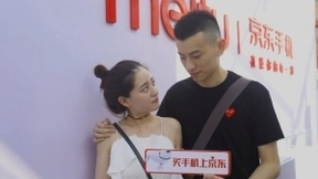 美图T9手机打造浪漫七夕，拍人像甜蜜大片上巨屏表白