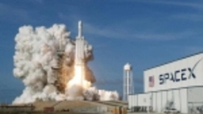 马斯克旗下SpaceX寻求5亿美元融资，估值达305亿美元