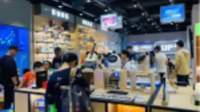 迪信通匠心打造时尚智能新品牌 D.Phone UP+领跑新零售业态