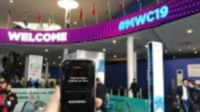 世界移动通信大会 人工智能翻译机成为中国AI名片