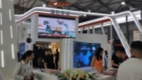 CES Asia 2019：猎豹移动猎户星空AI智能服务机器人亮相