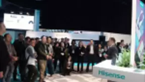 海信CES 2020发布全球首款彩色水墨屏阅读手机
