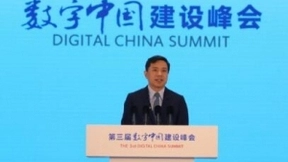 李彦宏谈人机交互智能化：从“无处不在”到“浑然一体”