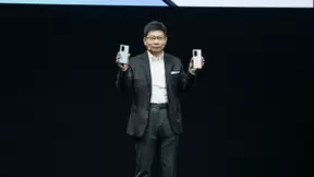 17999元起，新一代折叠旗舰华为Mate X2今日开售