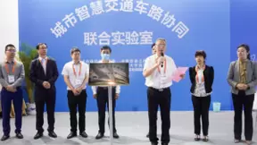 江西联通携手合作伙伴共促“5G+北斗”车路协同发展