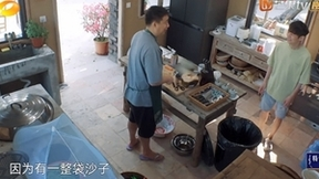 蘑菇屋喜提“新车” 容声冰箱“化身”食材守护者