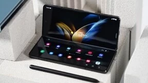 三星Galaxy Z Fold4强者更强，折叠玩出新花样！