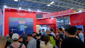全景时光 PanoX V2 闪耀北京国际摩展，开启摩旅新征程