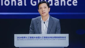 李彦宏再谈开源闭源之争：没有应用，开源闭源模型都一文不值