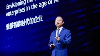 华为徐直军：拥抱全面智能化时代