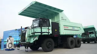 新质生产力典范丨启源携手力拓发布91吨换电宽体矿卡，共绘矿业绿色转型蓝图