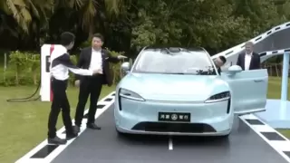 四界同台直播，余承东：鸿蒙智行的未来，只有超越和引领