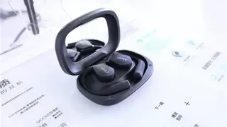 小度AI助手赋能Cleer ARC 5开放式AI耳机，开启AI无界体验