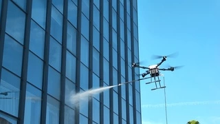 九思智能D15R无人机赋能高空清洁：技术革新引领行业降本增效 ——智能空中清洗无人机破解高危作业难题