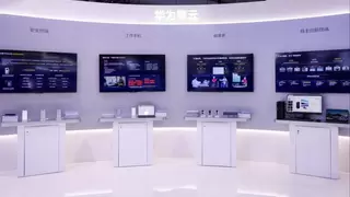 华为亮相2025中国联通合作伙伴大会，以鸿蒙生态共创智联未来