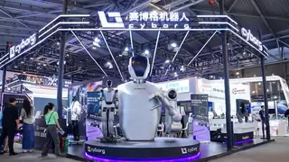 赛博格重载机器人 R01 亮相 WAIC 2025，共探高危行业 “中国方案”