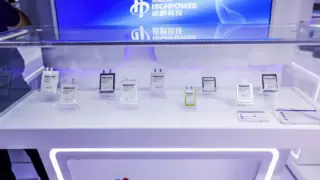 豪鹏科技“All in AI”战略显效：上半年归母净利润大增252.49%，锚定高端赛道开启高质量增长曲线