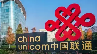 黄冈联通当营业厅灯光为“赶路人”点亮