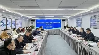 天数智芯董事长兼CEO盖鲁江出席上海民营经济座谈会