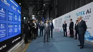 图灵进化亮相GITEX AI Kazakhstan，三款AI一体机发布，总统亲临关注
