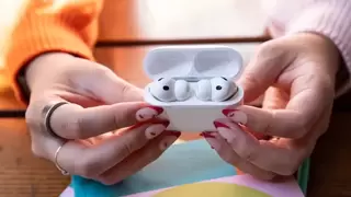 苹果带摄像头的AirPods已进入早期量产测试阶段