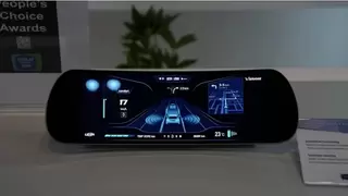 全球首发 QLED 尾灯黑科技，维信诺开启车灯的光影艺术