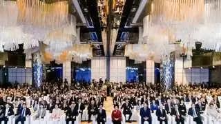 李家超现身首届香港具身智能产业峰会，赛感科技创始人郭传飞作为特邀嘉宾出席峰会发布仪式