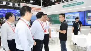 智启未来｜海信商用显示联合金益智远亮相第八届河南教育博览会