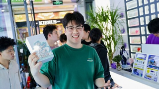 万灵竞记轻量化人体工学突破