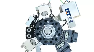 桥田智能QT-650S：面向白车身焊装的800kg重载快换解决方案