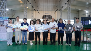 助力科研创新与人才培养：百度Apollo向哈工大（威海）捐赠无人驾驶车辆
