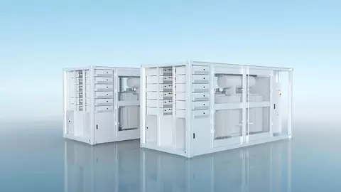 海外出海丨215kW模块集成2.5MW集装箱PCS系统顺利发运捷克