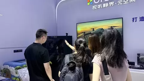 像航科技亮相 WAIC，无介质全息让AI触手可及