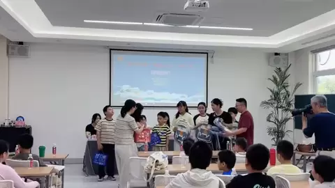 九号安全出行守护行动落地江苏南通 警企携手为暑托班青少年普及交通安全知识
