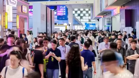 心言机器人创始人任永亮在2026 WAIC提出“心理世界模型”
